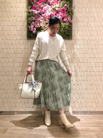 ANY SIS スタッフ コーディネート画像