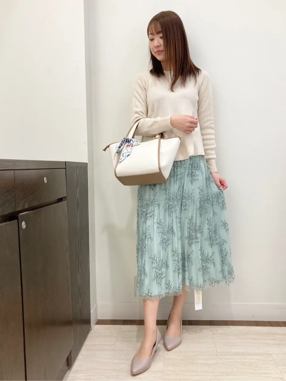 ANY SIS スタッフ コーディネート画像