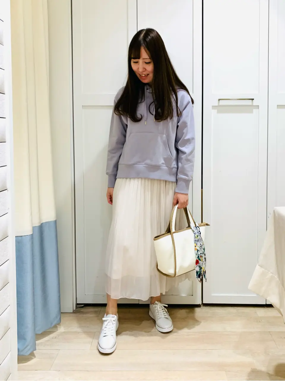 ANY SIS スタッフ コーディネート画像