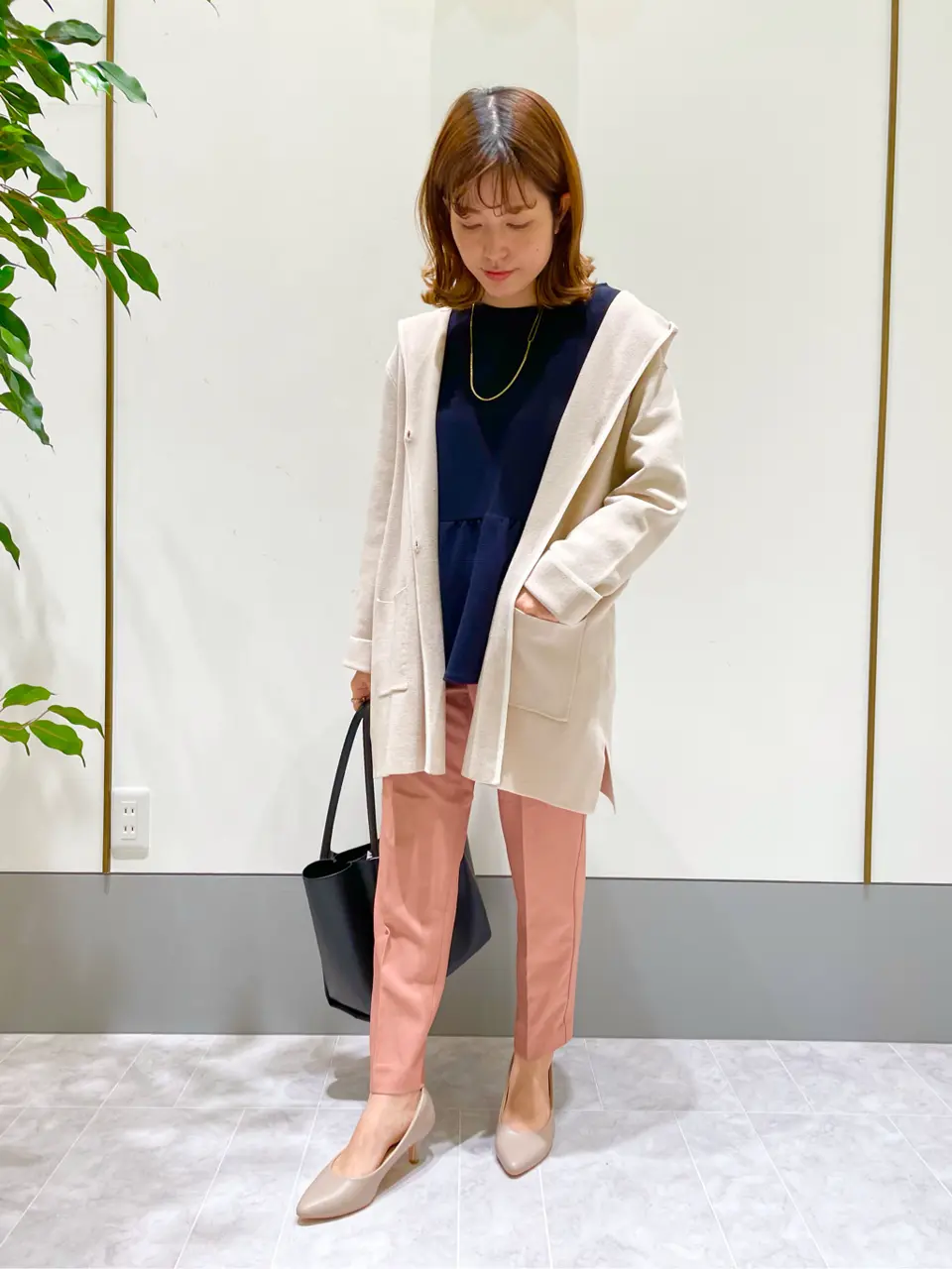 ANY SIS スタッフ コーディネート画像