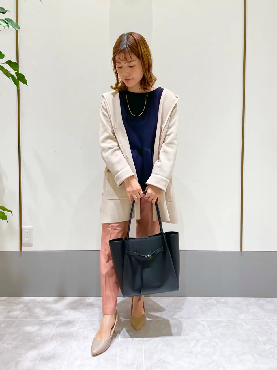 ANY SIS スタッフ コーディネート画像