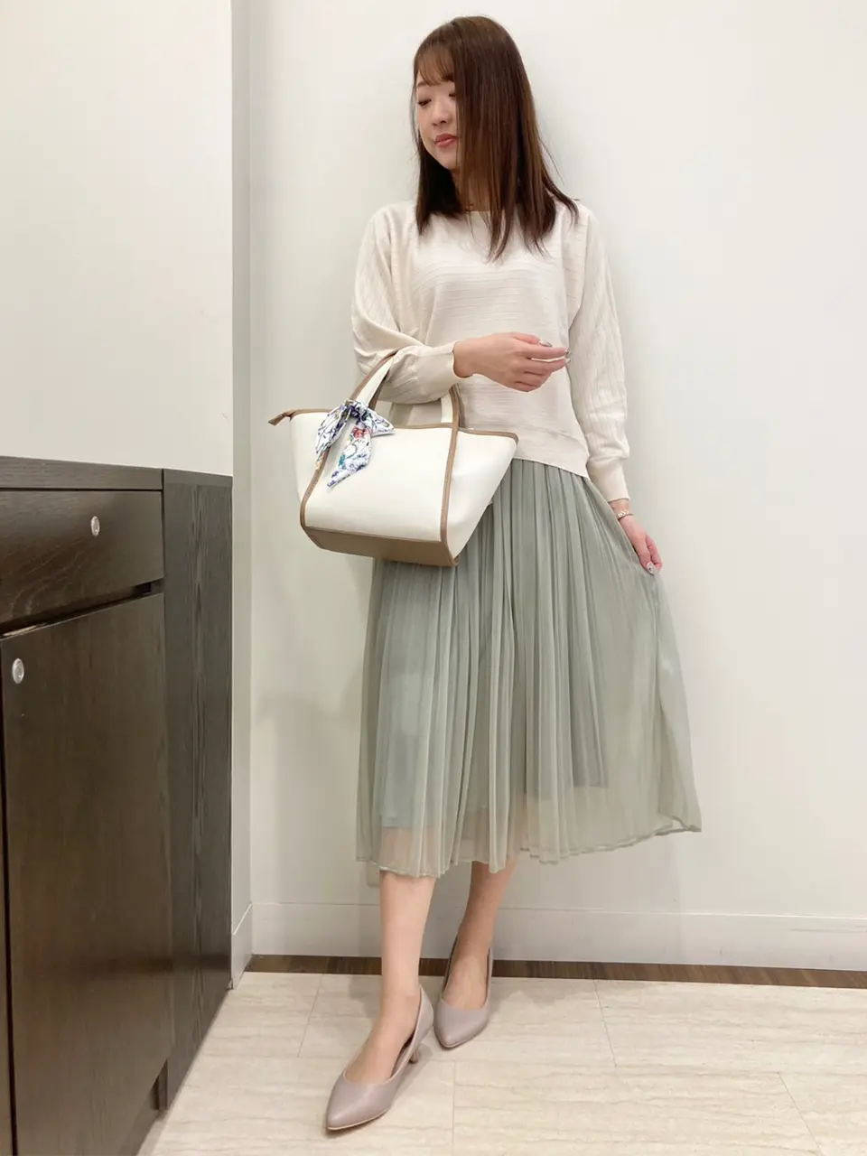 ANY SIS スタッフ コーディネート画像