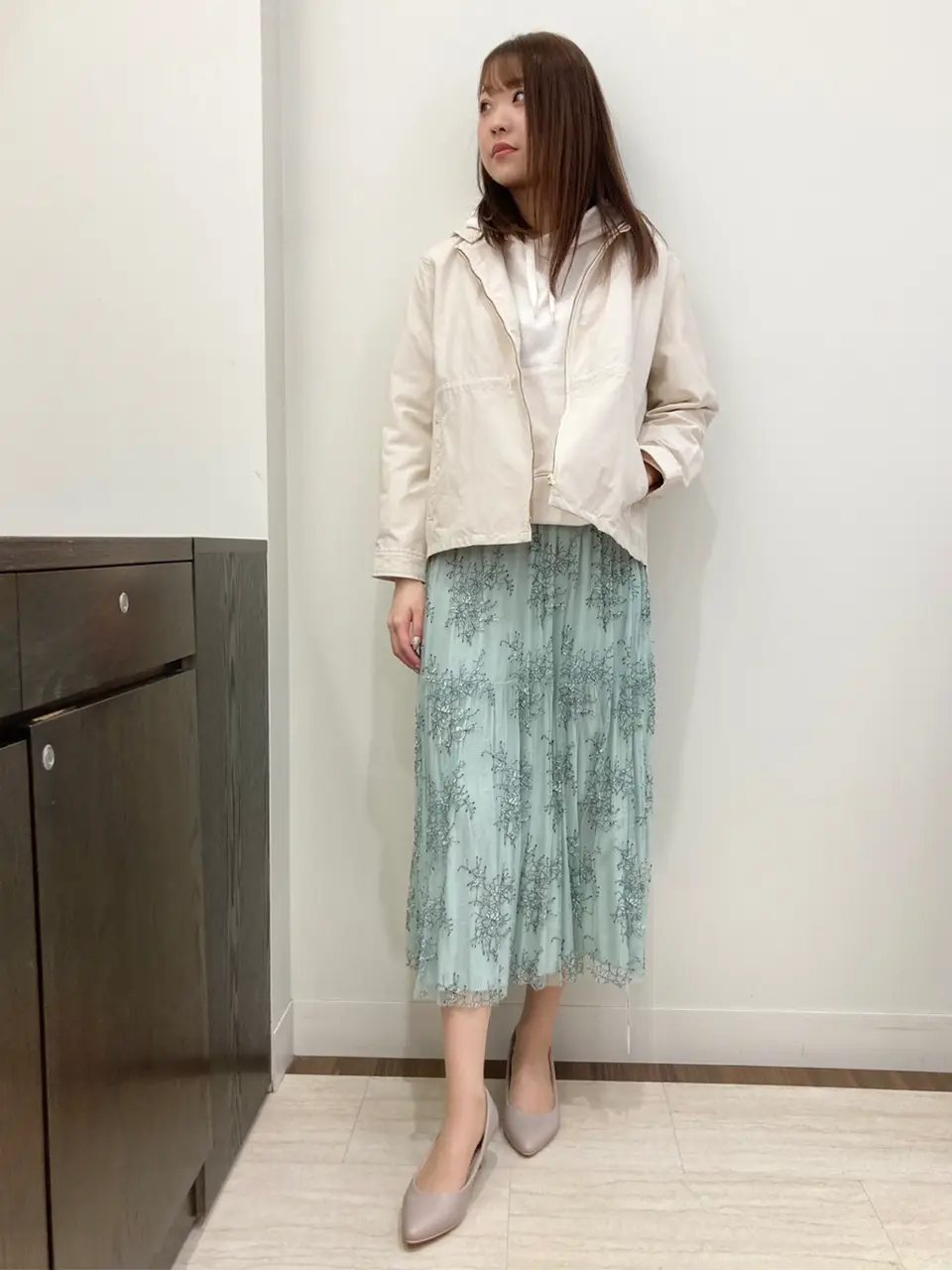 ANY SIS スタッフ コーディネート画像