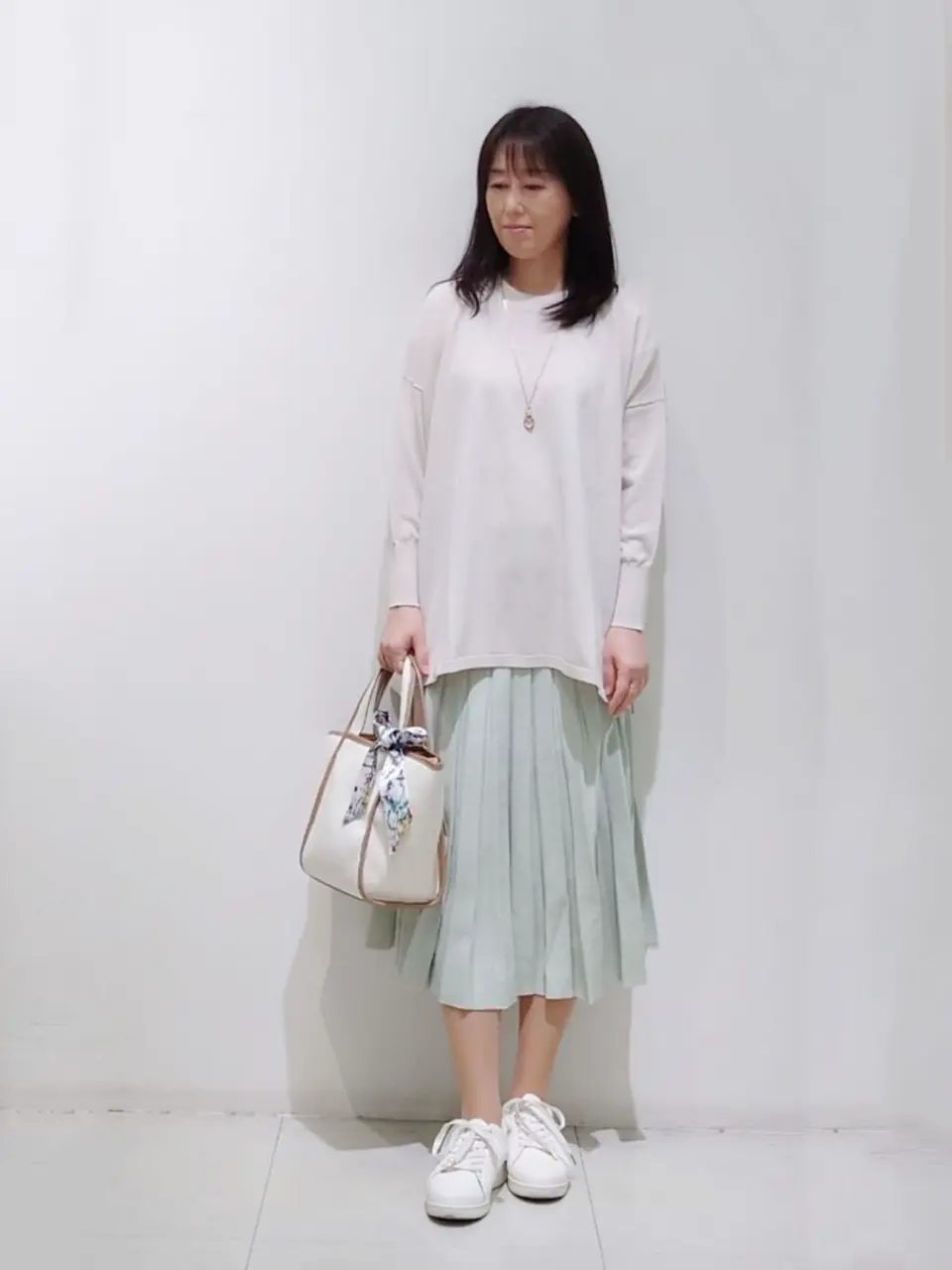 ANY SIS スタッフ コーディネート画像