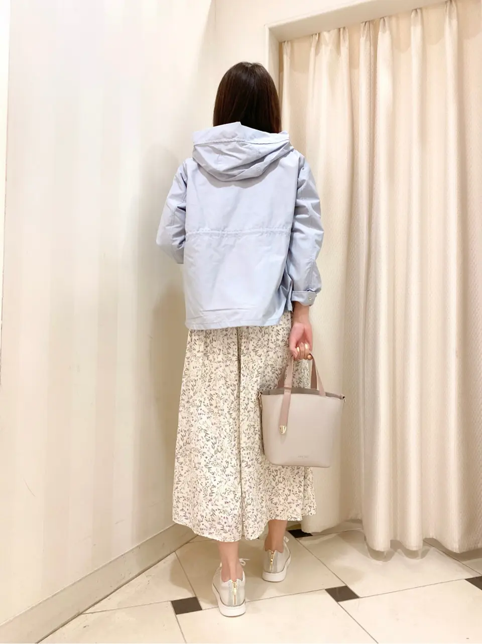 ANY SIS 金井 コーディネート画像