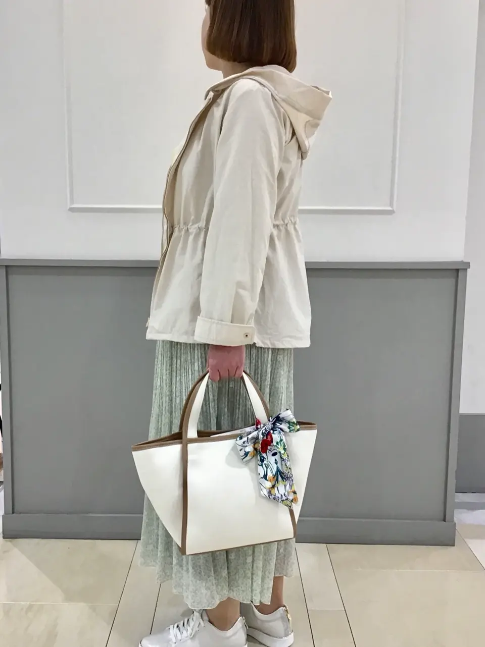 ANY SIS 堀部 コーディネート画像