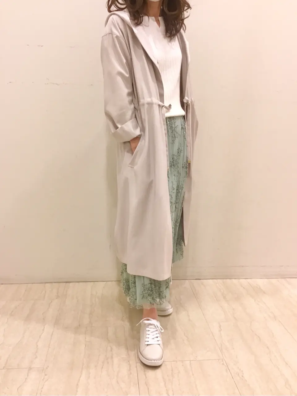 ANY SIS スタッフ コーディネート画像