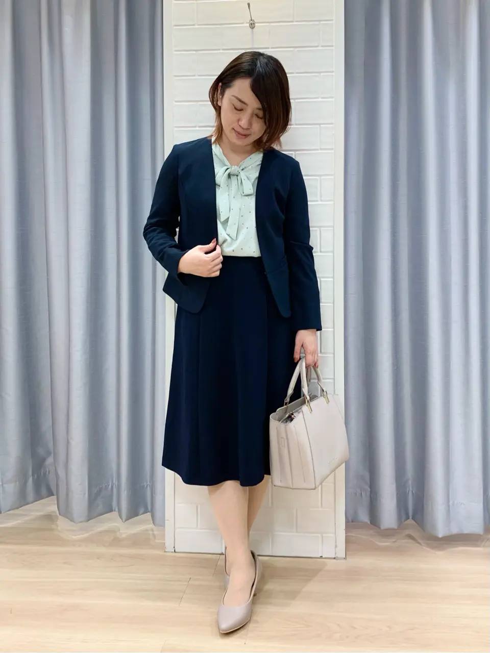 ANY SIS 丸岡 コーディネート画像