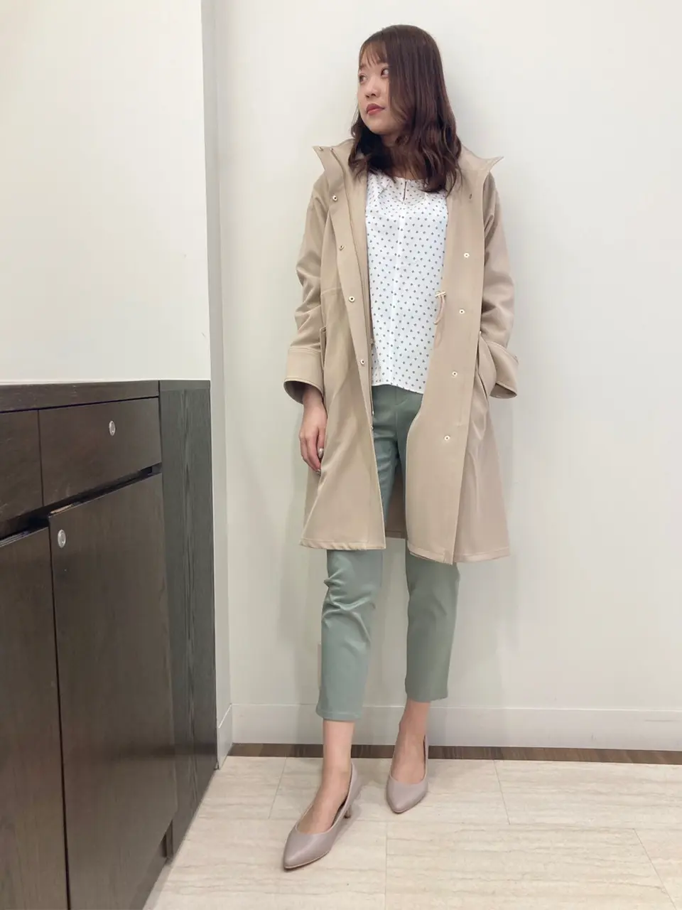 ANY SIS スタッフ コーディネート画像