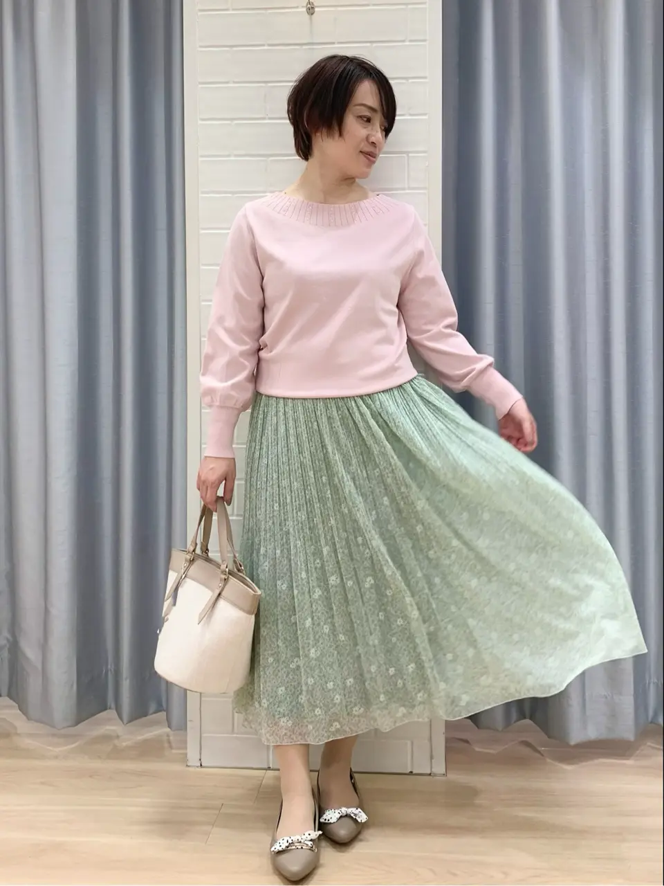 ANY SIS 丸岡 コーディネート画像