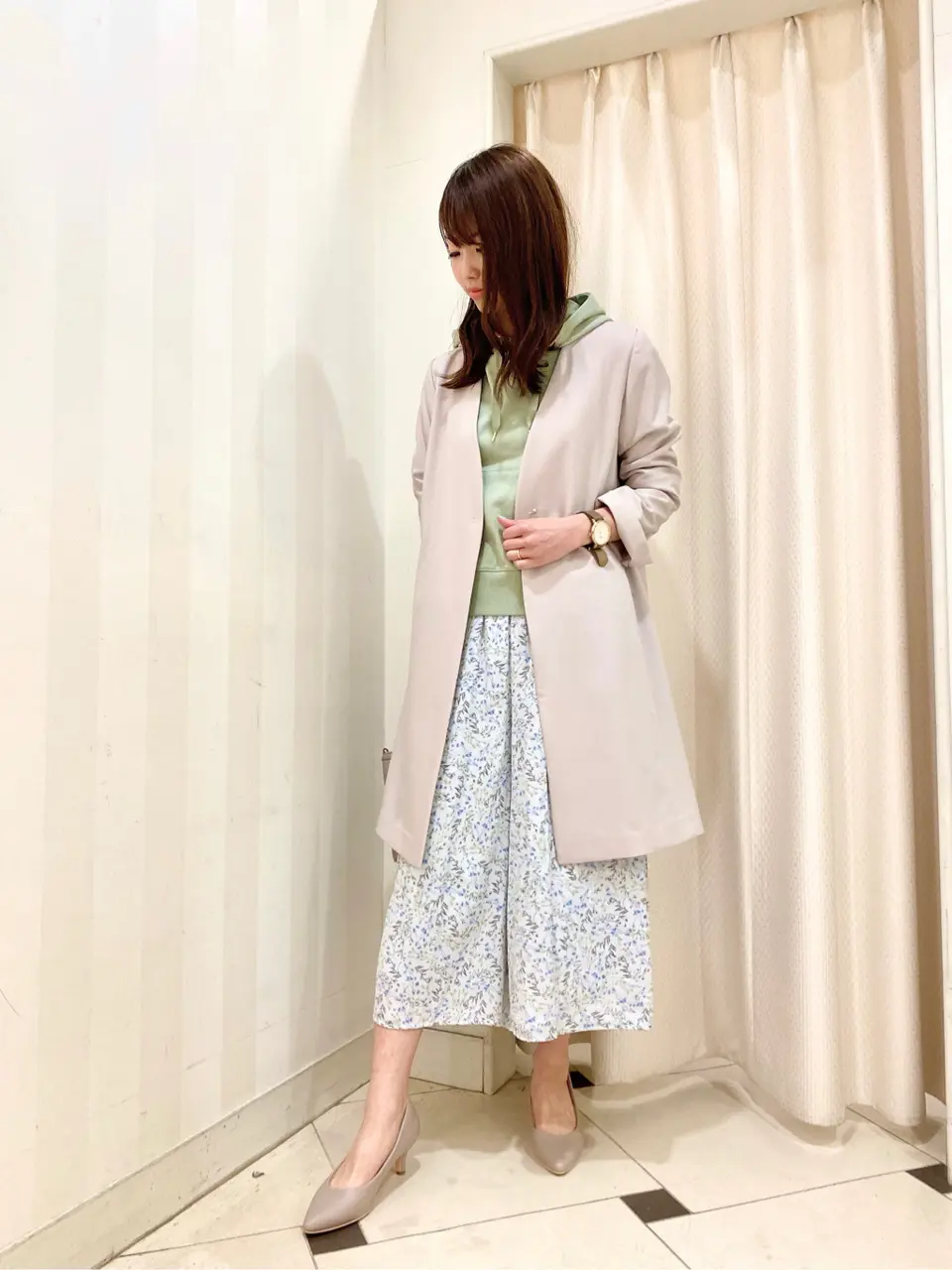 ANY SIS 金井 コーディネート画像