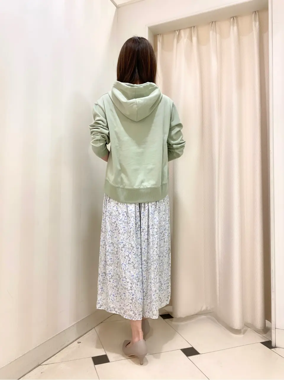 ANY SIS 金井 コーディネート画像