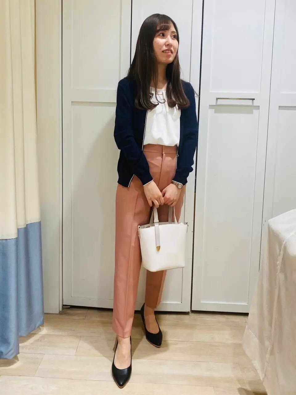 ANY SIS スタッフ コーディネート画像