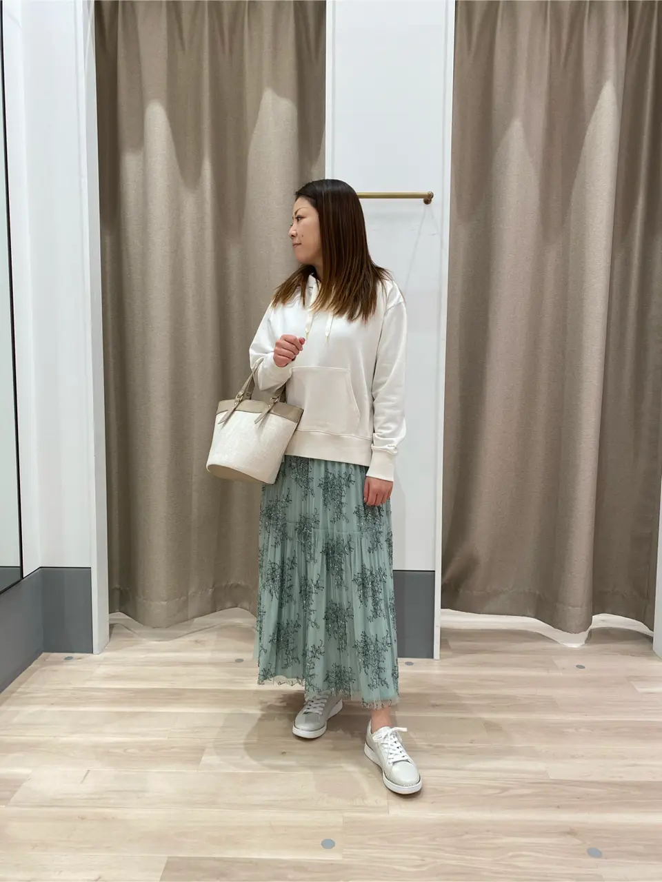 ANY SIS 瀬野 コーディネート画像