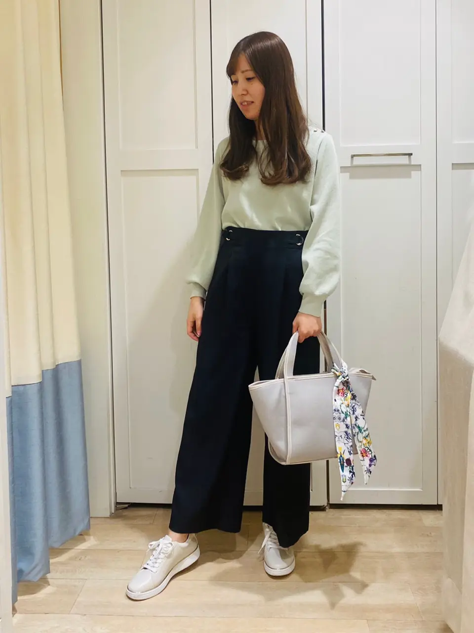 ANY SIS スタッフ コーディネート画像