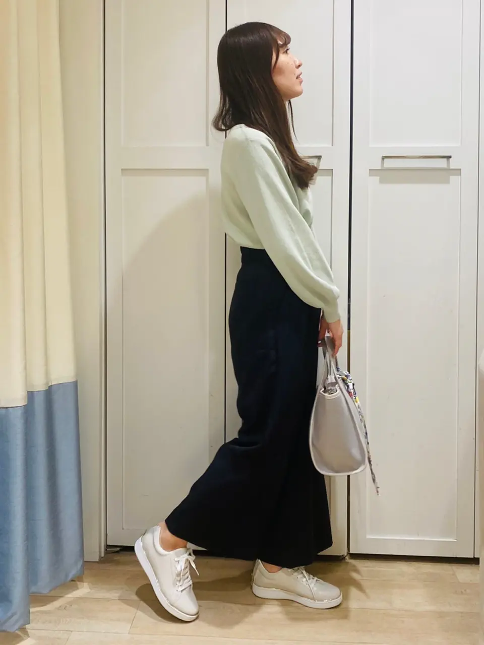 ANY SIS スタッフ コーディネート画像