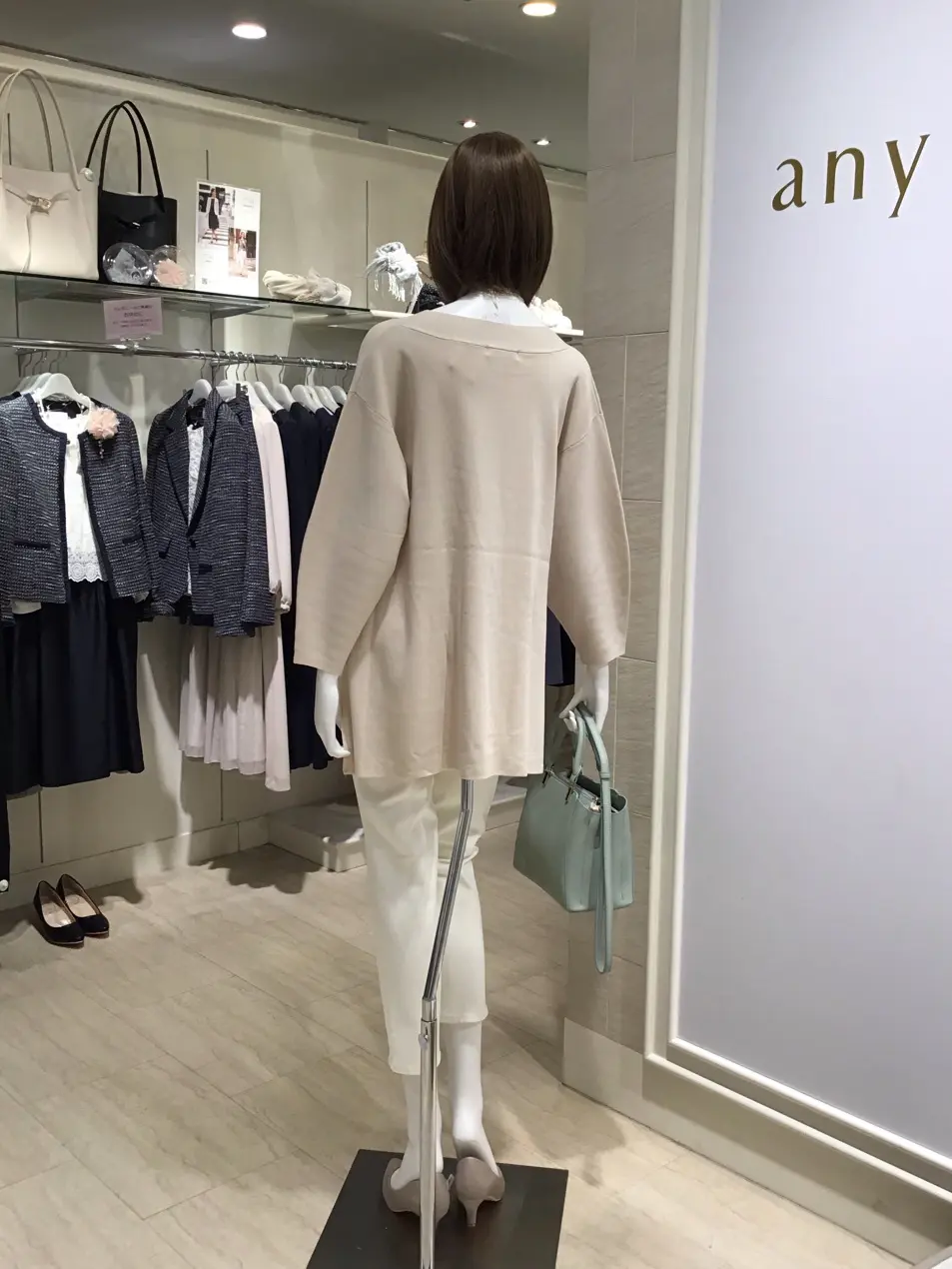 ANY SIS 島崎 コーディネート画像