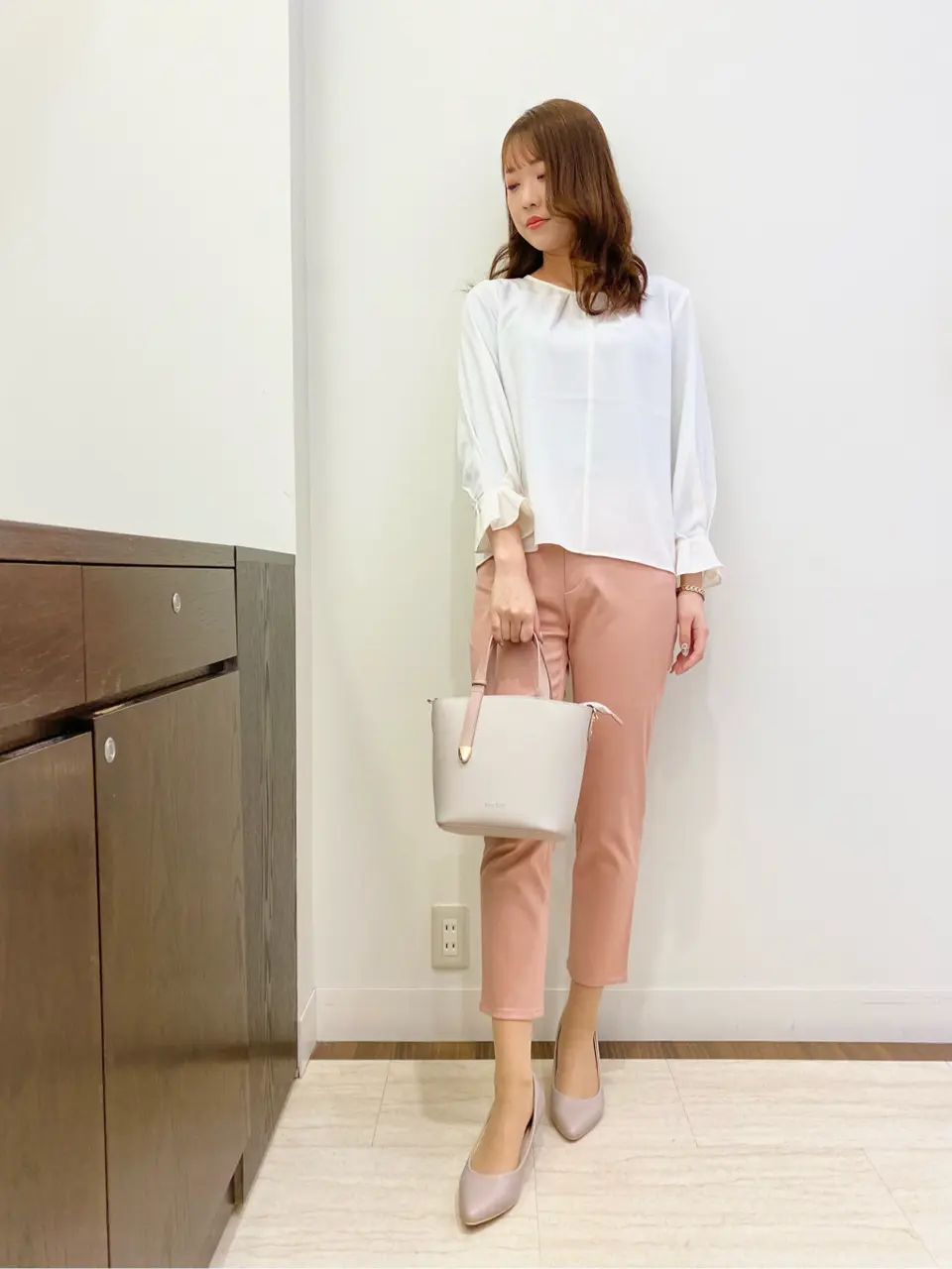 ANY SIS スタッフ コーディネート画像