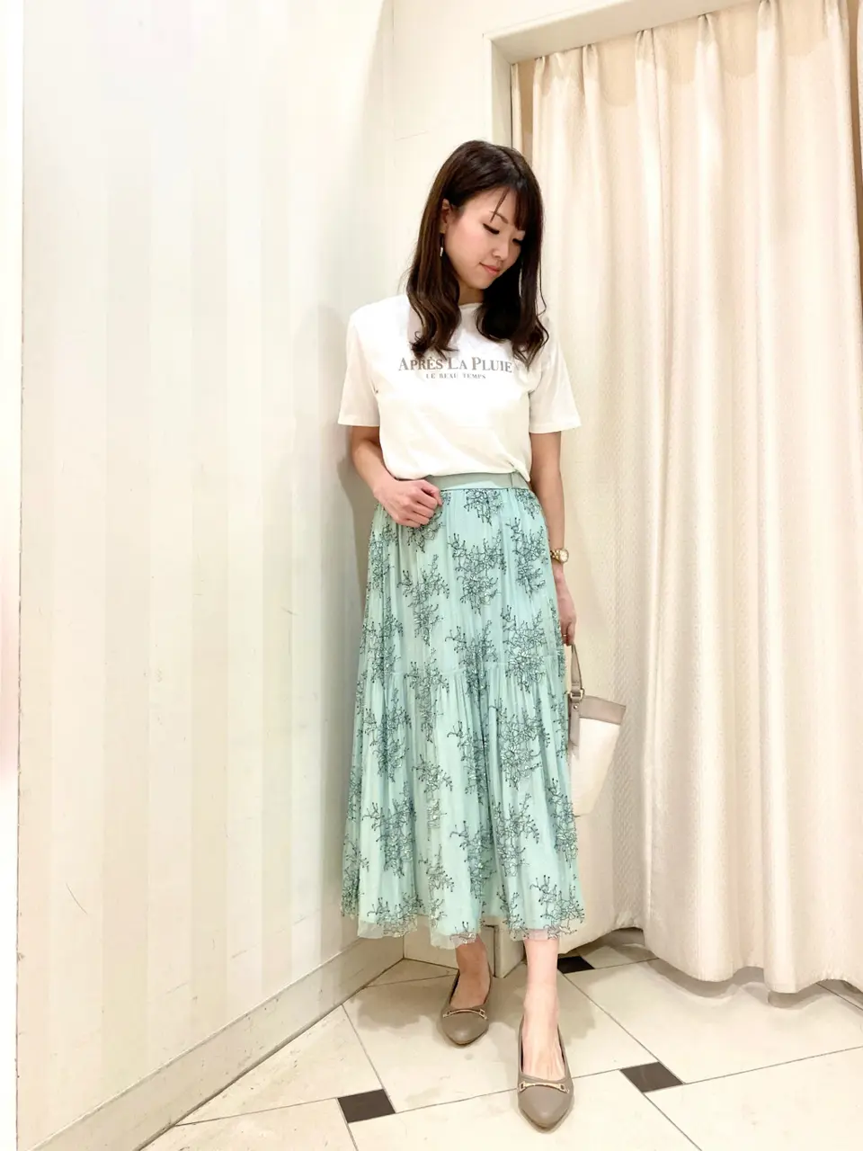 ANY SIS 金井 コーディネート画像