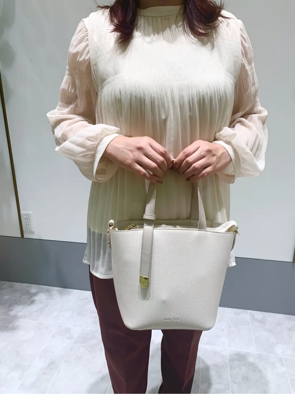 ANY SIS スタッフ コーディネート画像