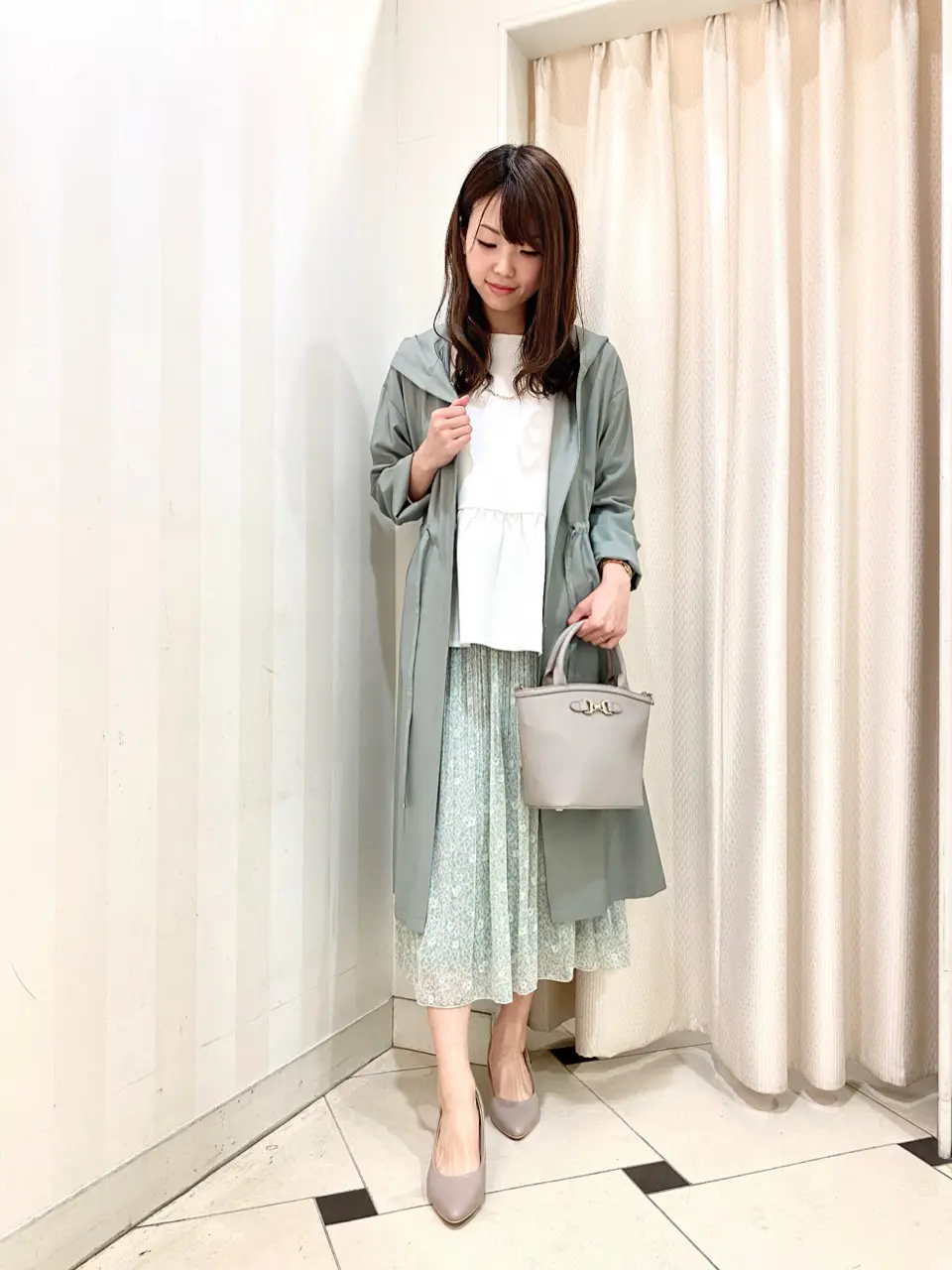 ANY SIS 金井 コーディネート画像