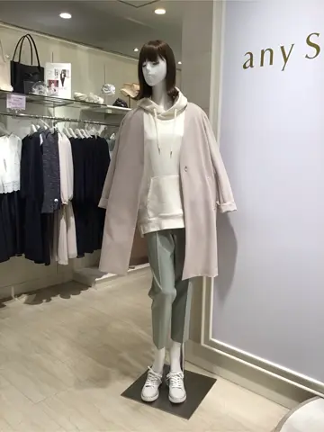 ANY SIS スタッフ コーディネート画像