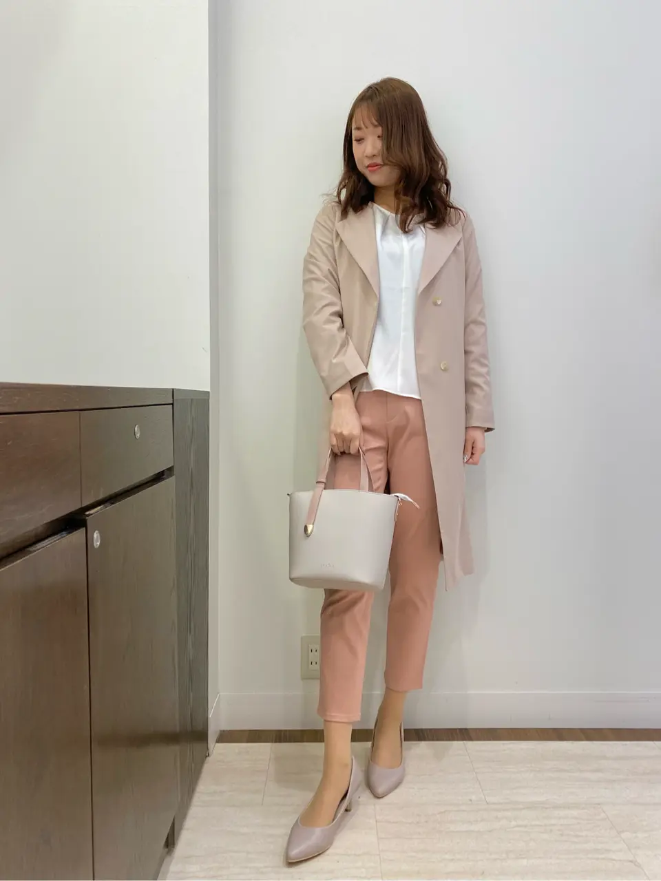 ANY SIS スタッフ コーディネート画像