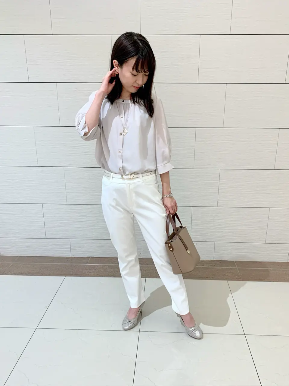 ANY SIS スタッフ コーディネート画像