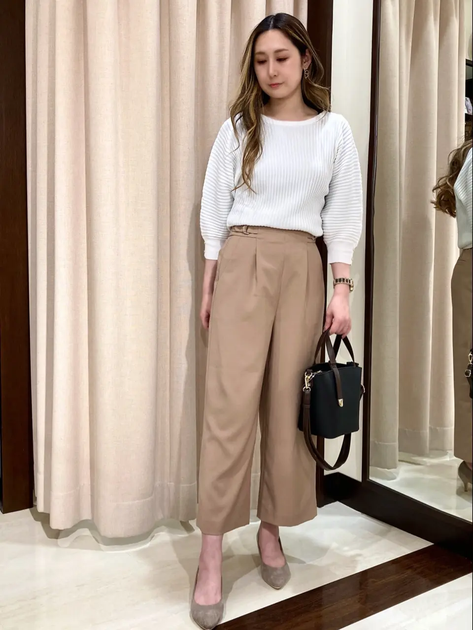 ANY SIS STAFF コーディネート画像