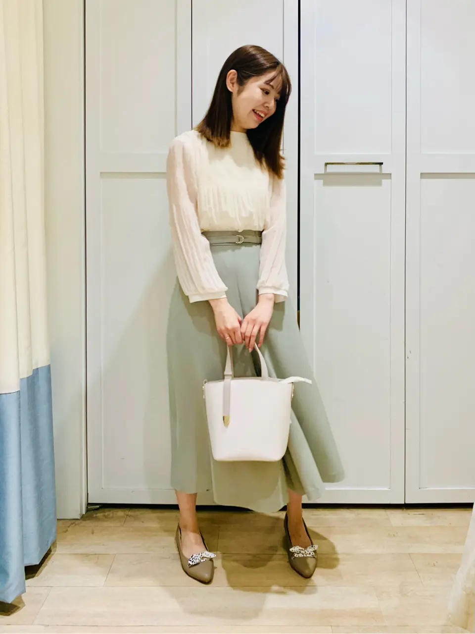 ANY SIS スタッフ コーディネート画像