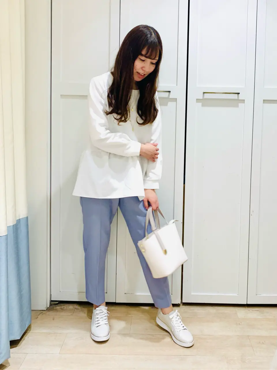 ANY SIS スタッフ コーディネート画像