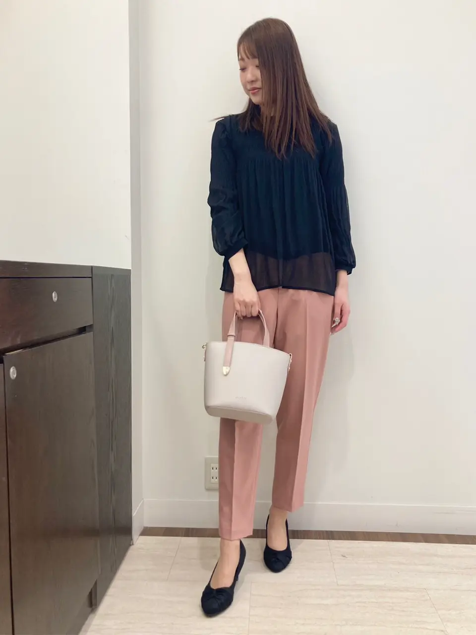 ANY SIS スタッフ コーディネート画像