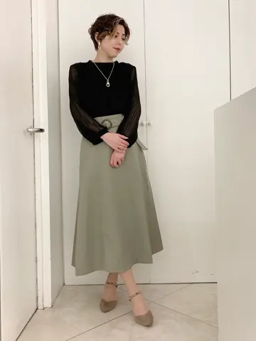 ANY SIS スタッフ コーディネート画像