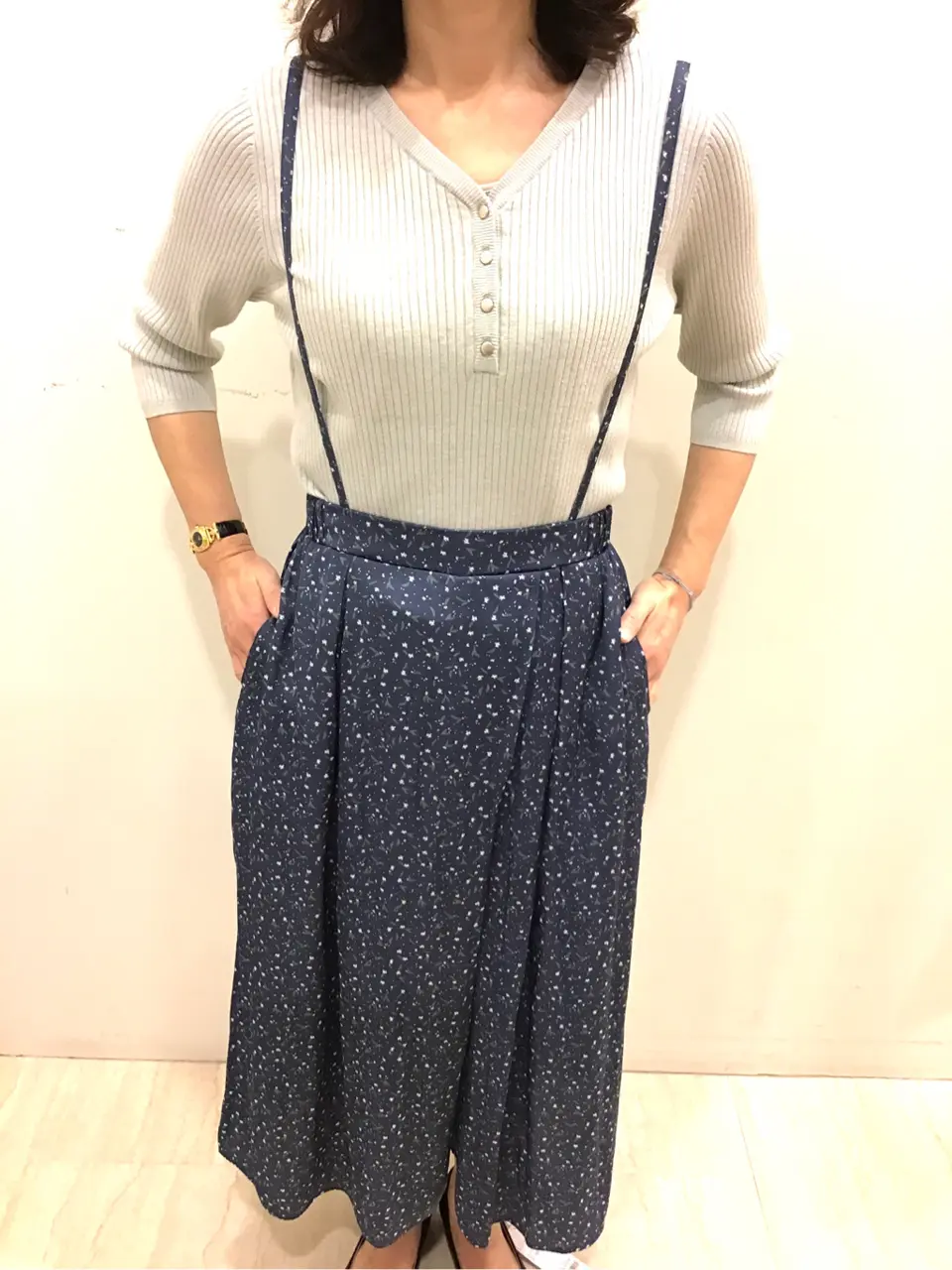 ANY SIS スタッフ コーディネート画像