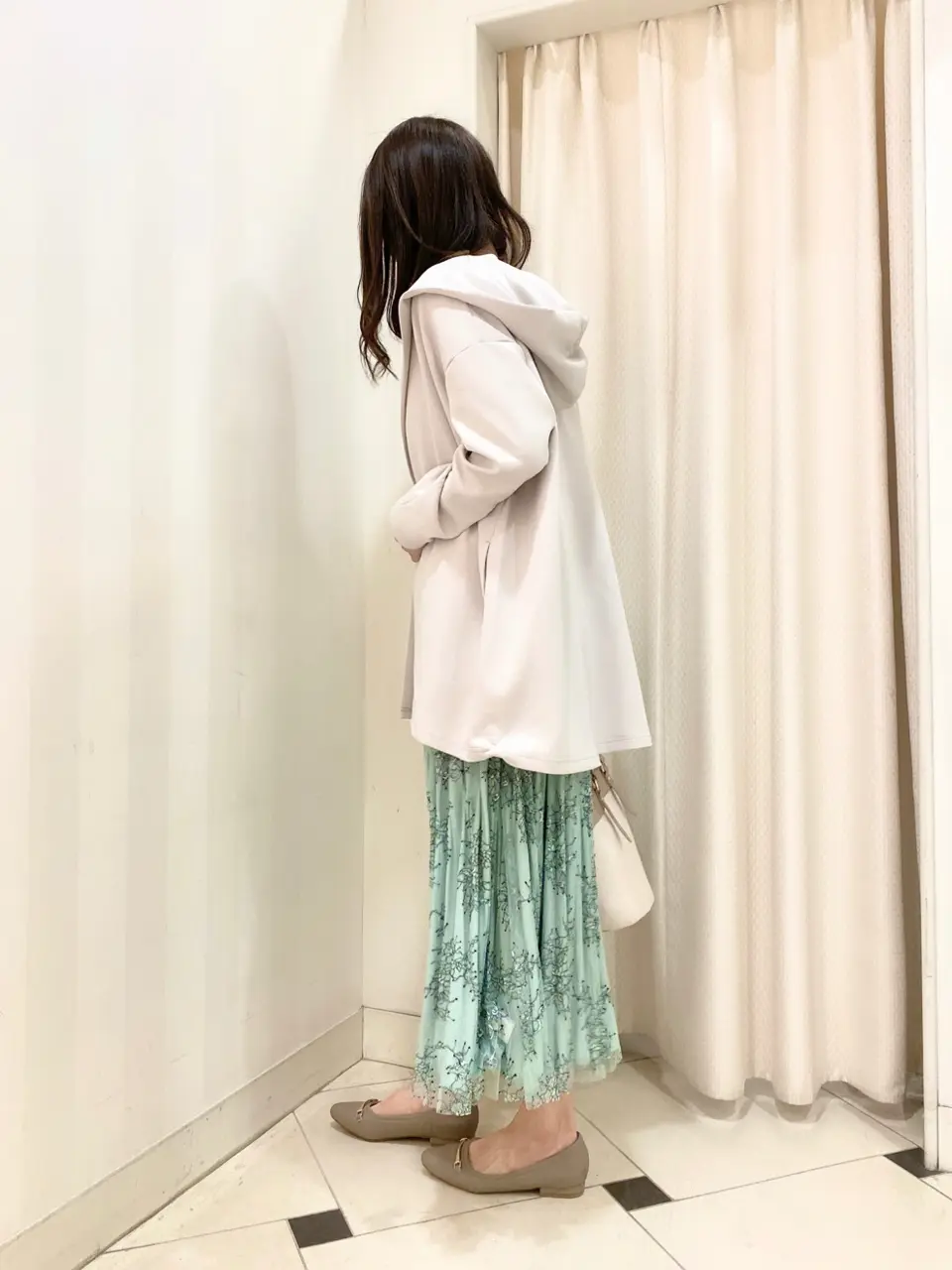 ANY SIS 金井 コーディネート画像