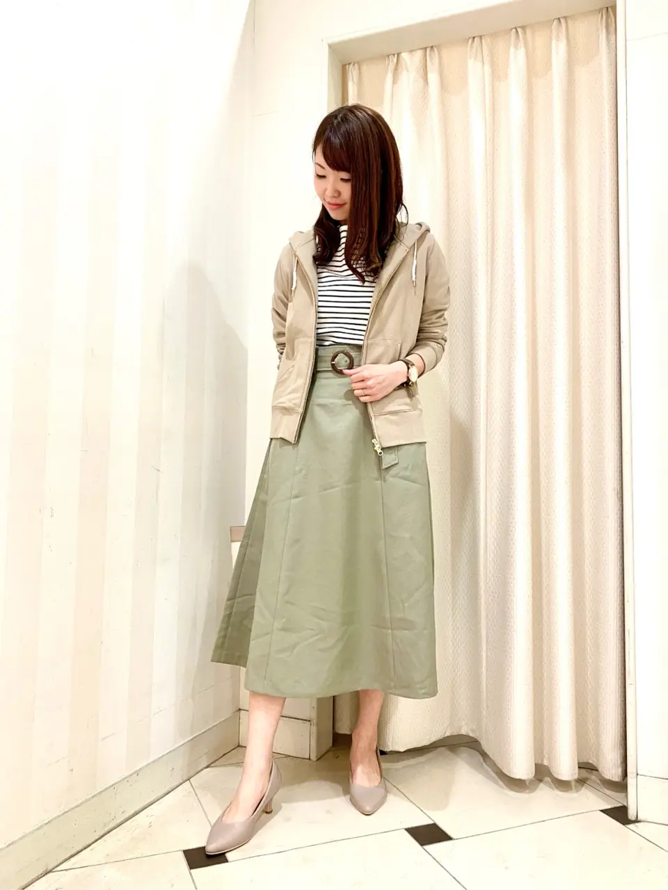 ANY SIS 金井 コーディネート画像