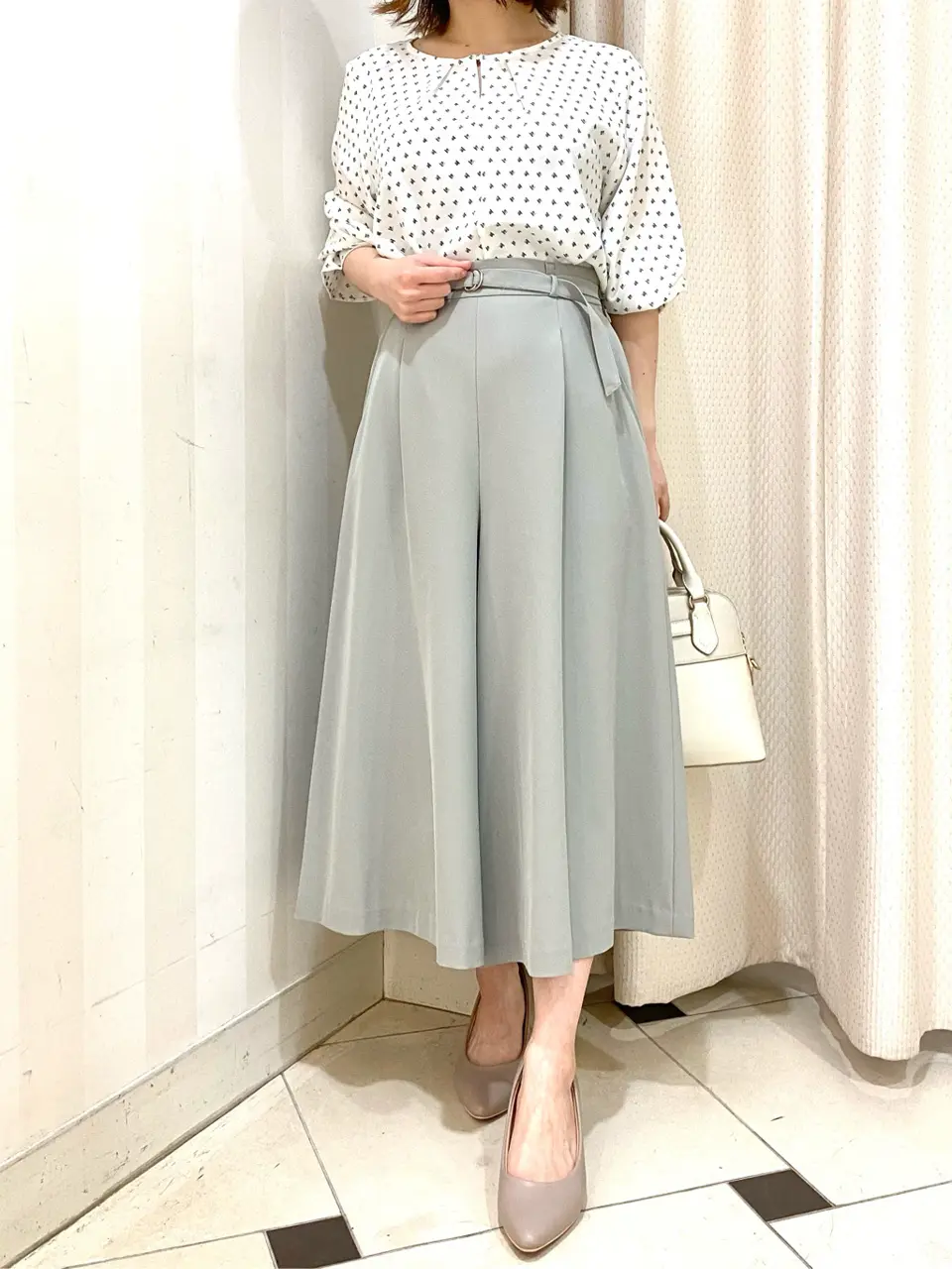 ANY SIS 横尾 コーディネート画像