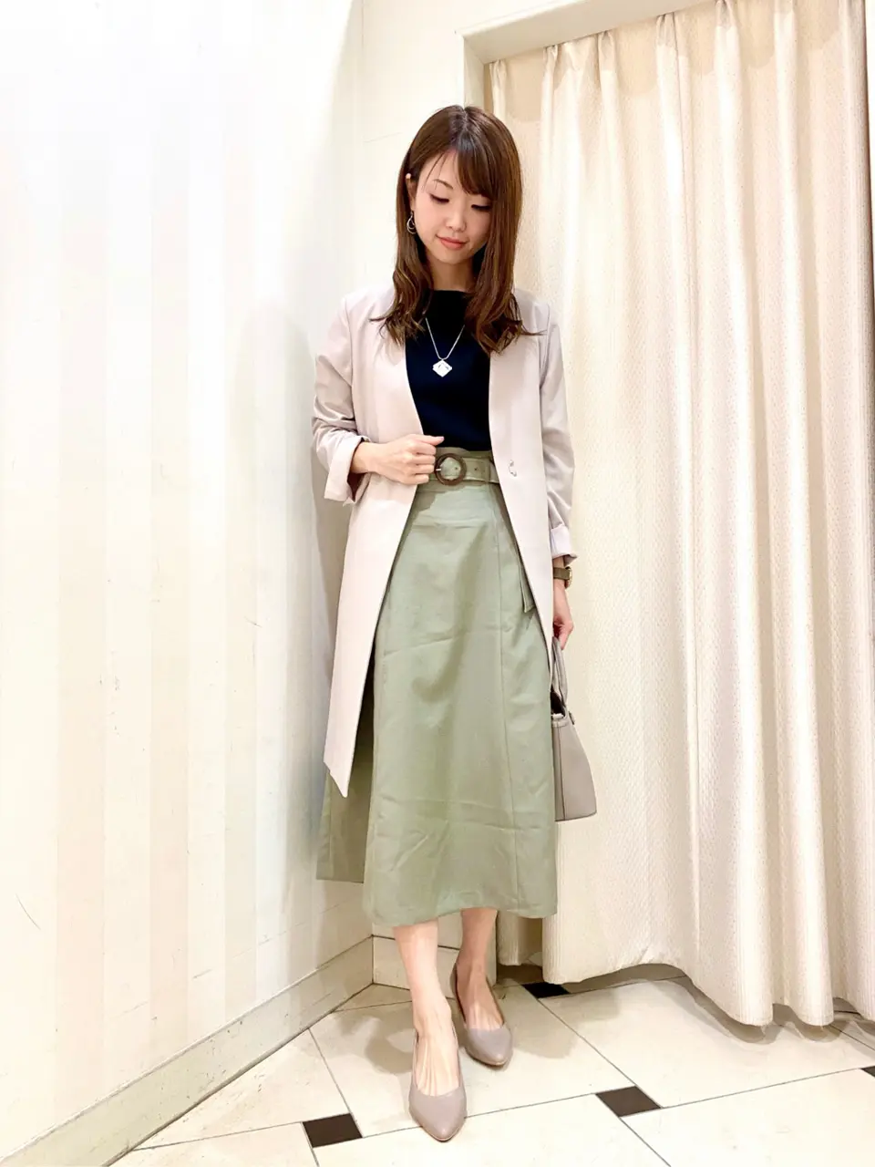 ANY SIS 金井 コーディネート画像