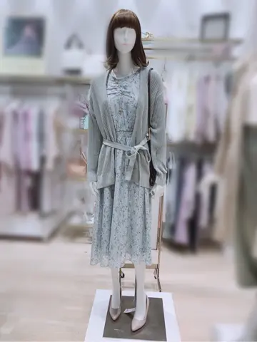 ANY SIS 新井 コーディネート画像