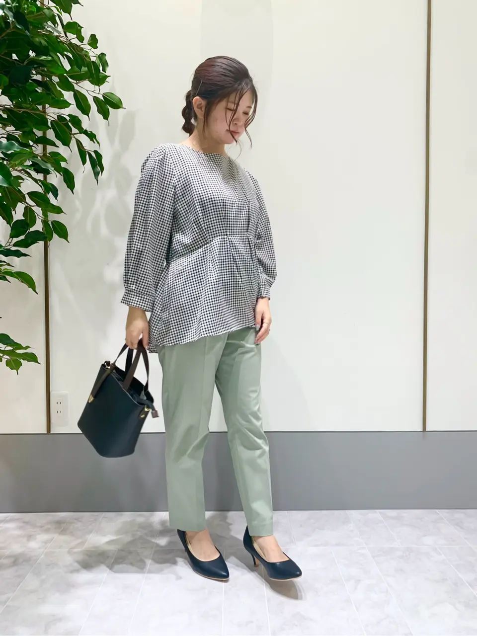 ANY SIS スタッフ コーディネート画像