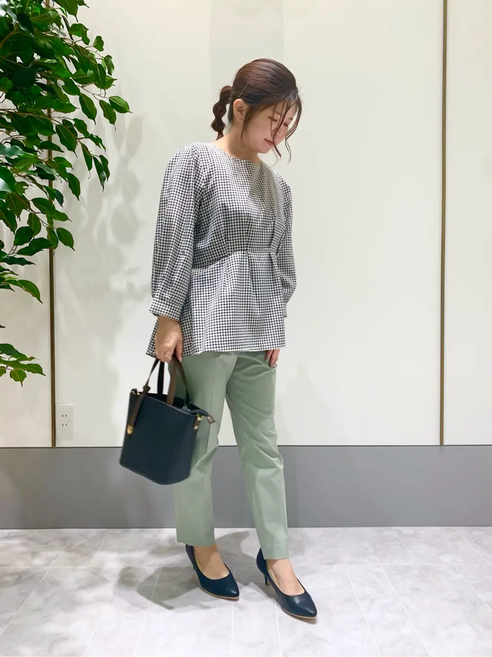 ANY SIS スタッフ コーディネート画像