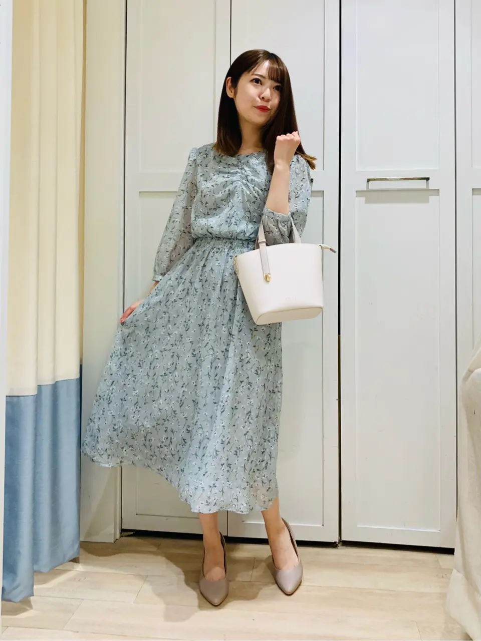 ANY SIS スタッフ コーディネート画像