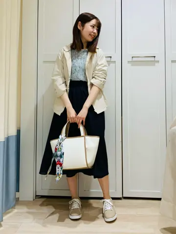 ANY SIS スタッフ コーディネート画像