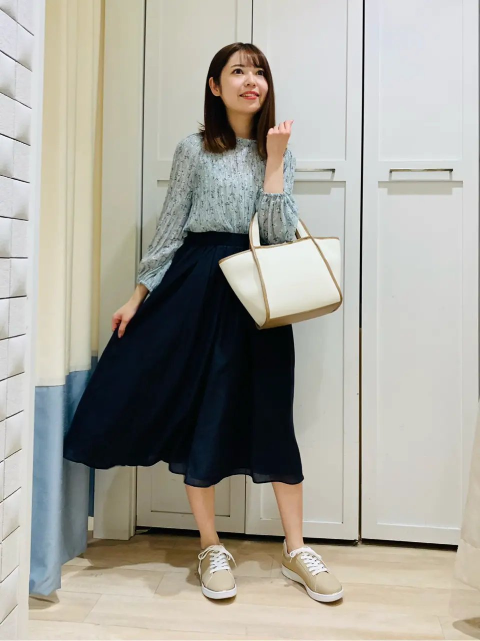 ANY SIS スタッフ コーディネート画像