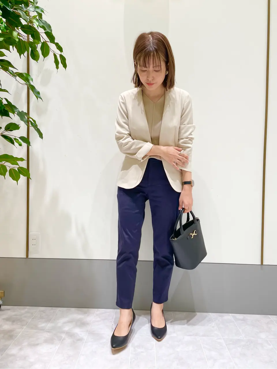 ANY SIS スタッフ コーディネート画像