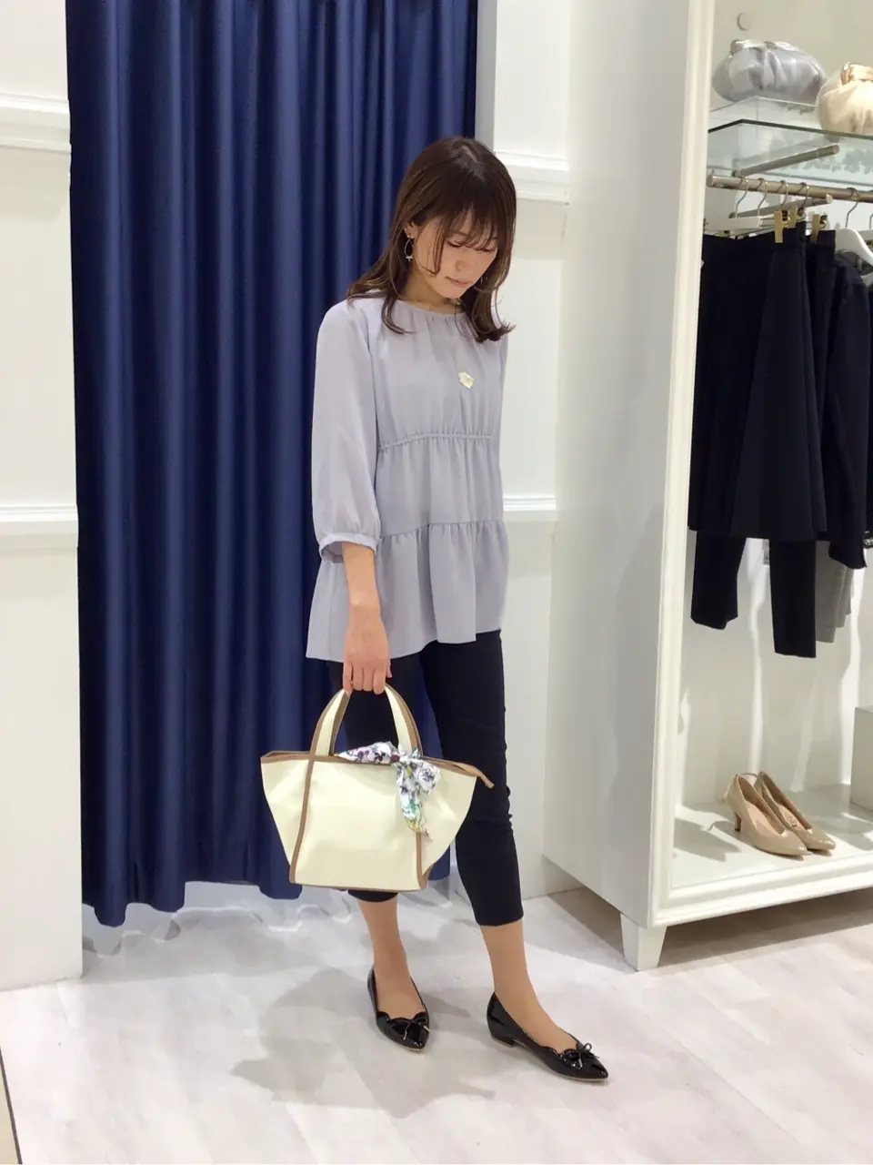 ANY SIS スタッフ コーディネート画像