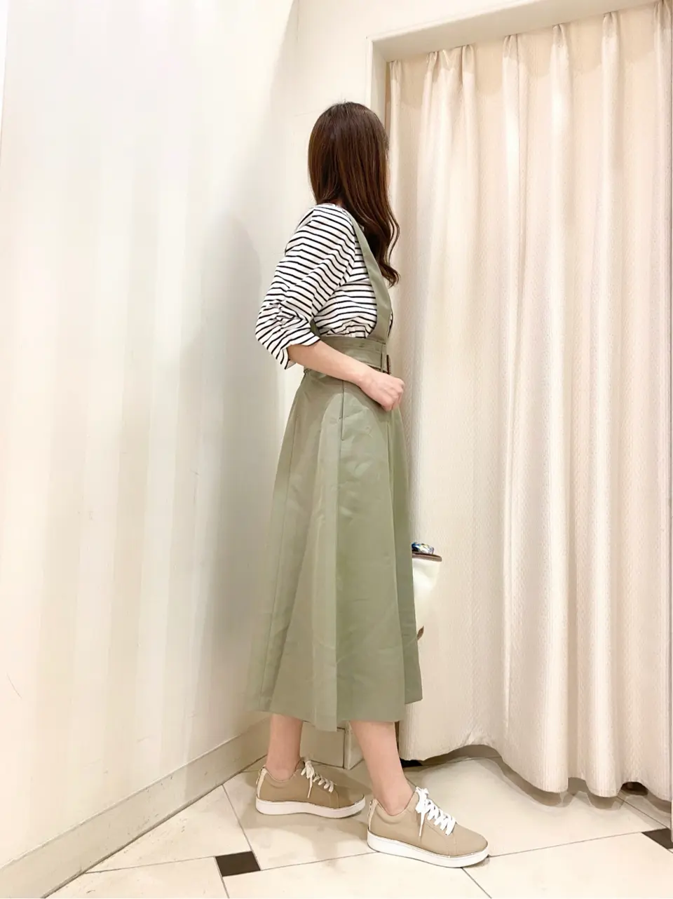 ANY SIS 金井 コーディネート画像