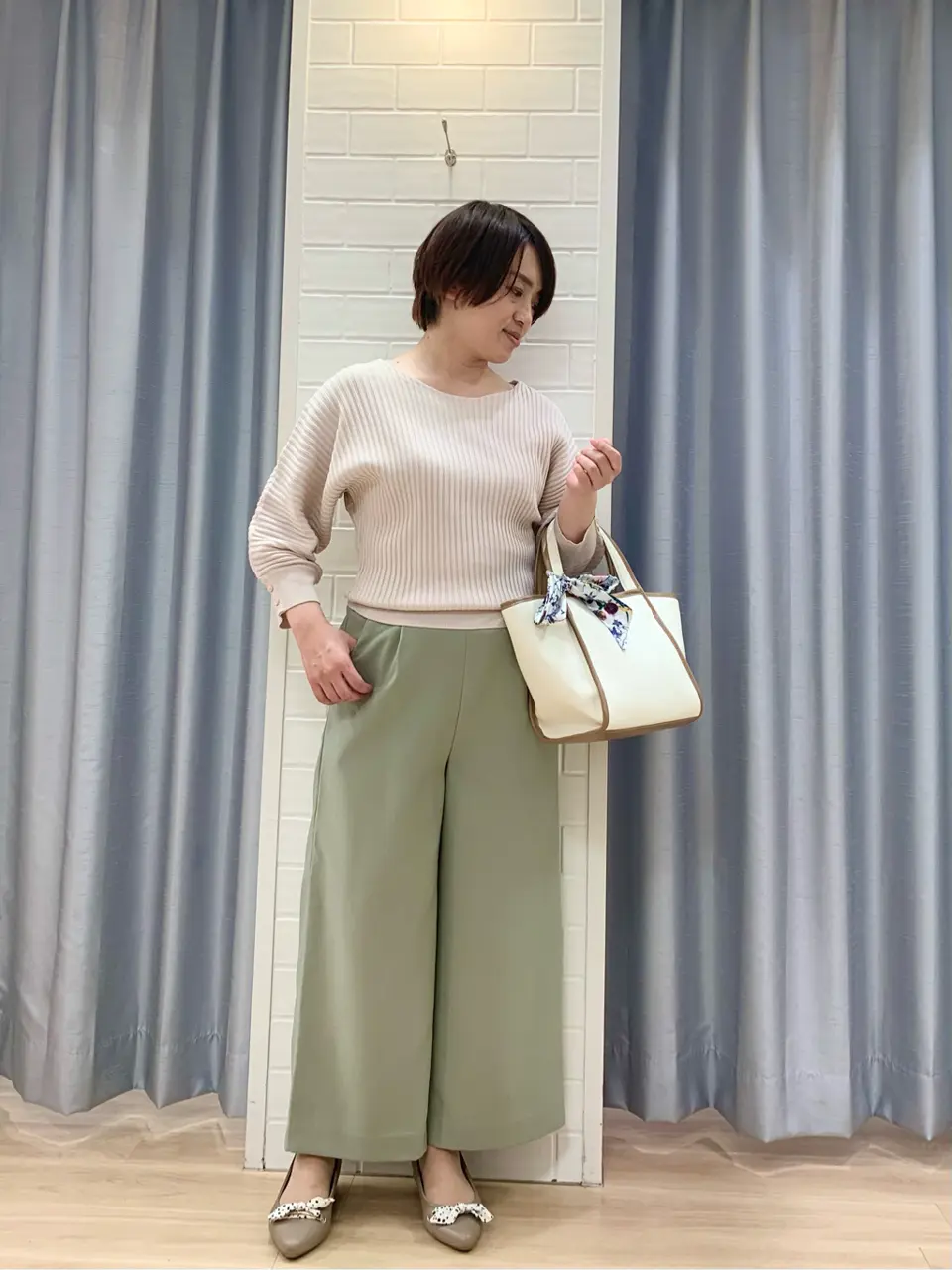 ANY SIS 丸岡 コーディネート画像