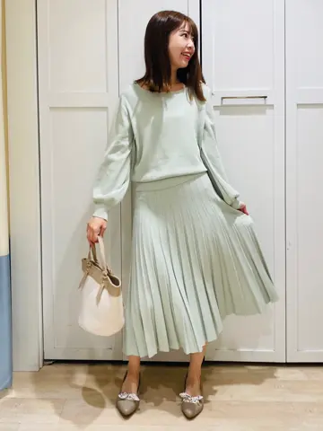 ANY SIS スタッフ コーディネート画像