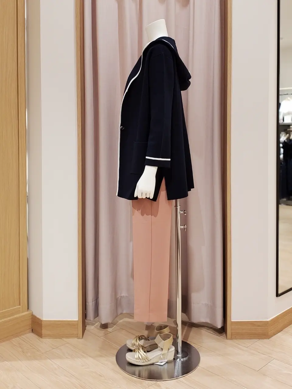 ANY SIS 岩田 コーディネート画像